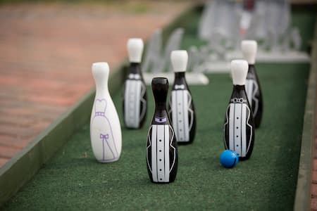 Crazy Golf Hire Bridal Party Obstacle