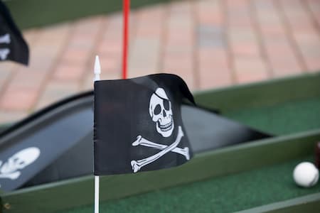 Crazy Golf Hire Jolly Roger Flag